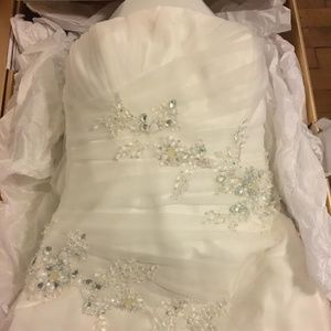 Anjolique Wedding Dress